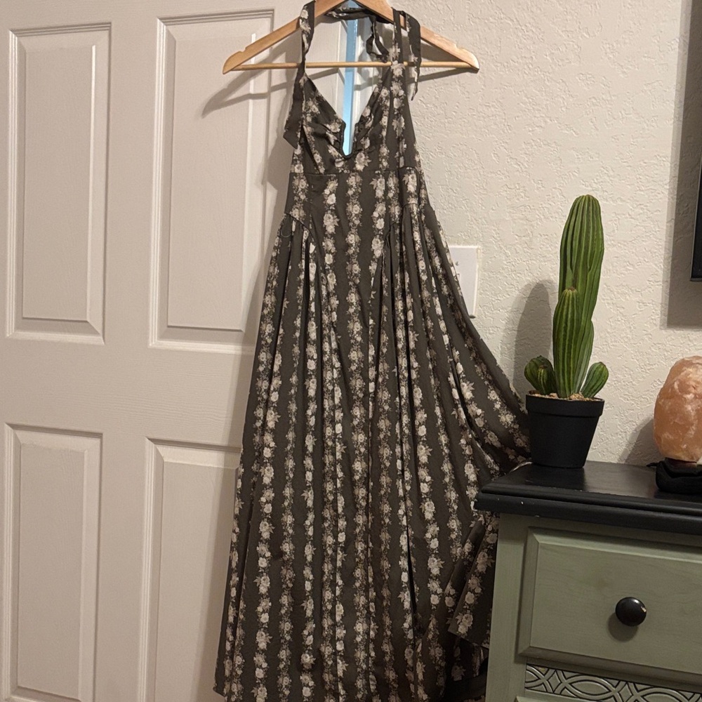 Floral Halter Maxi Dress